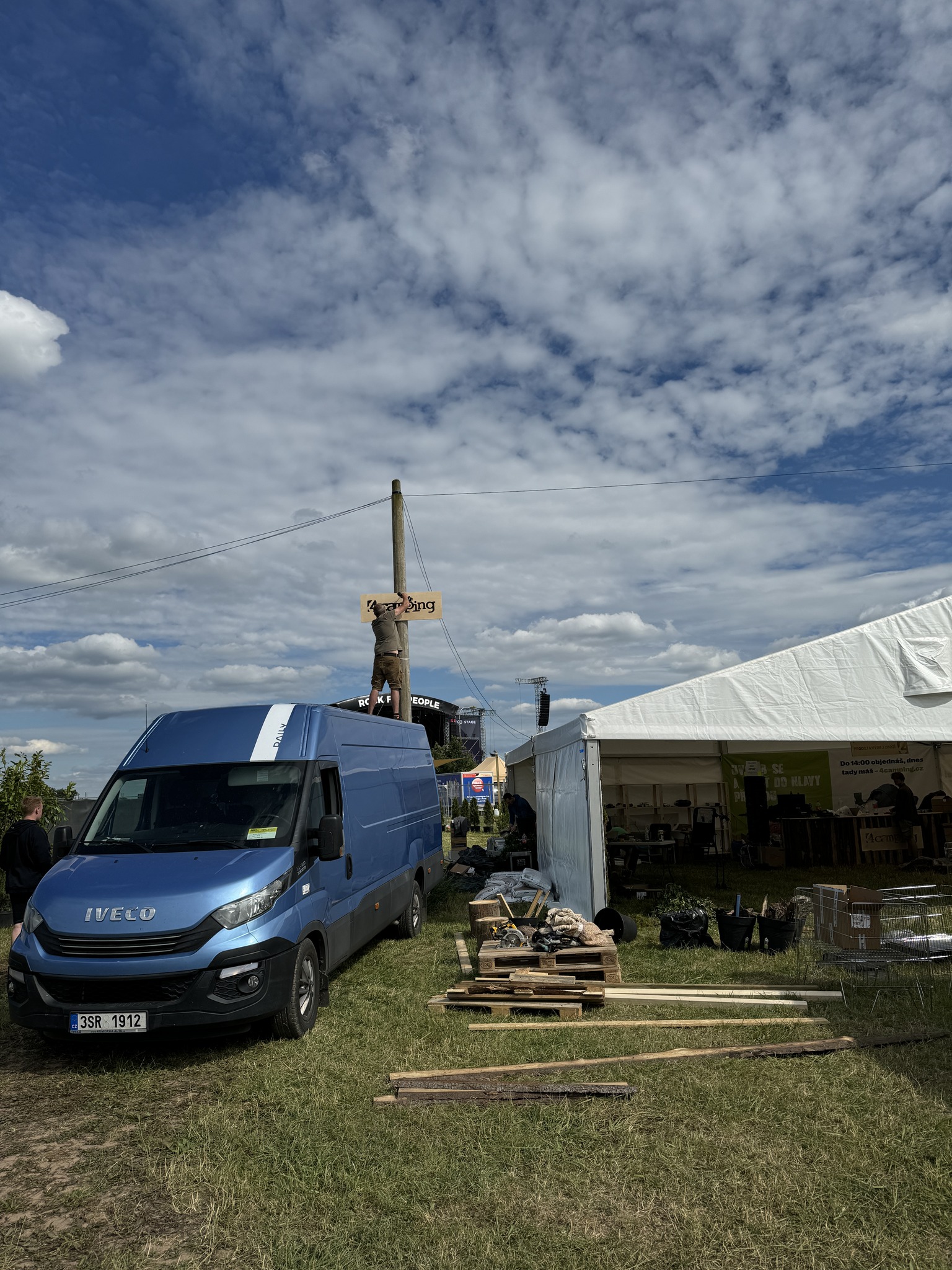 Dodávky připravené k nakládce